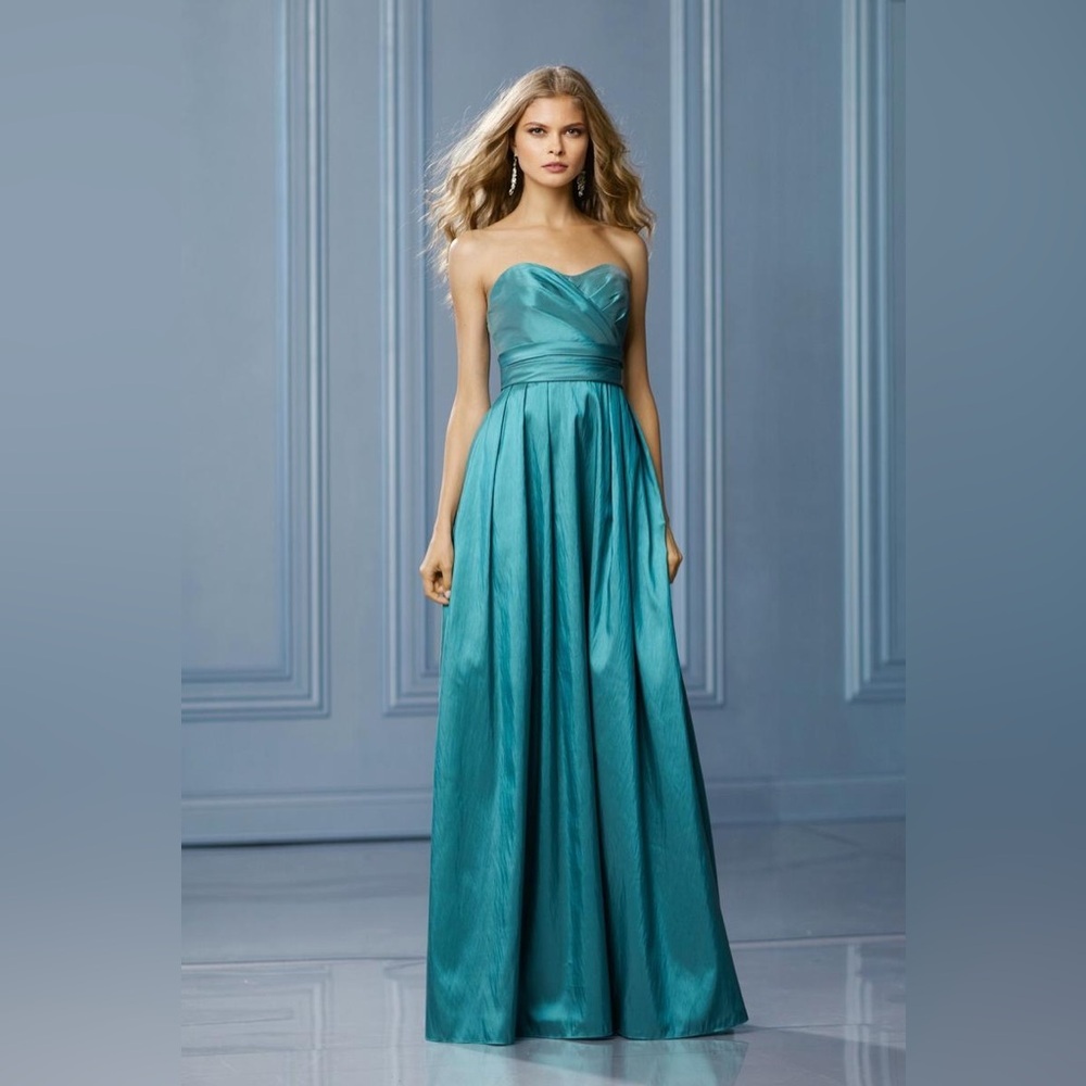 WTOO by Watters and Watters Bridesmaids Dress size 10 Green Women’s